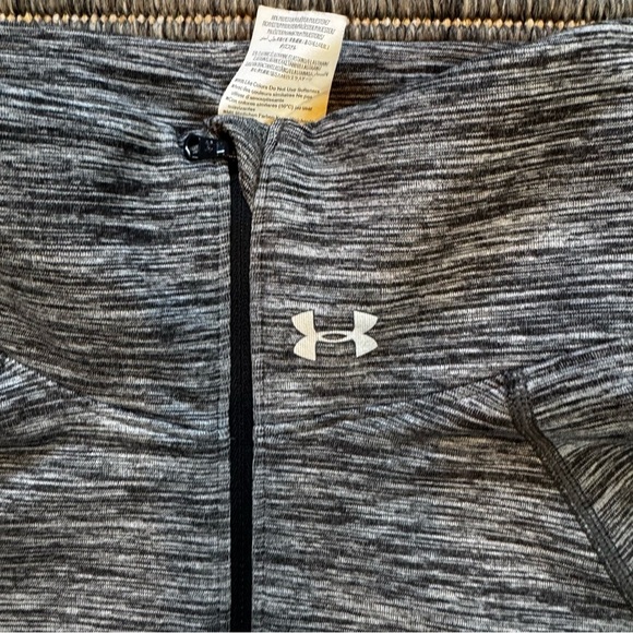 Under Armour Gray Half-Zip Cold Gear Shirt - Picture 3 of 4